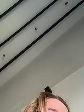 curchez  online show from 02-09-26, 07:18