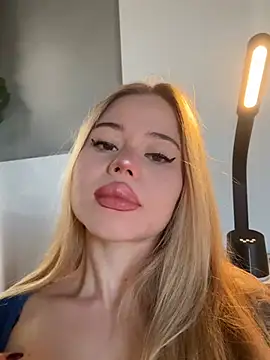 curchez  online show from 02-27-26, 07:36