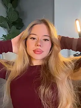 curchez  online show from 04-10-26, 09:41