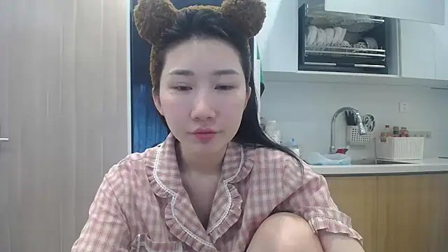 Snapshot of Asiagirll chatting on 05-17-26, 03:04 Asiagirll online show from 05-17-26, 03:04