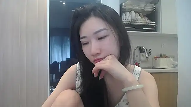 Snapshot of Asiagirll chatting on 06-07-26, 02:05 Asiagirll online show from 06-07-26, 02:05