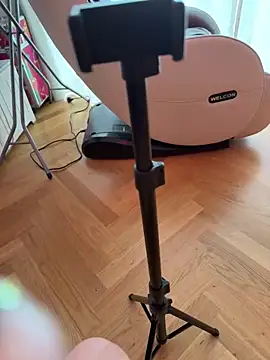 Pia July  online show from 09-10-25, 02:06