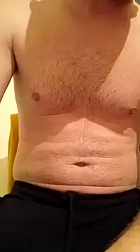 Snapshot of Rolandxxxr chatting on 02-24-25, 04:58 Rolandxxxr online show from 02-24-25, 04:58