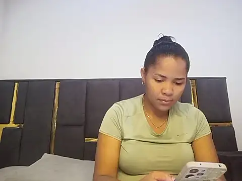Snapshot of aleixane chatting on 07-11-26, 06:38 aleixane online show from 07-11-26, 06:38