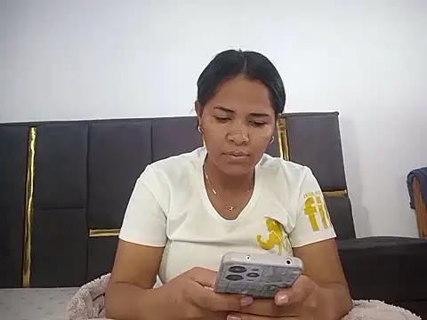 Snapshot of aleixane chatting on 07-23-26, 06:55 aleixane online show from 07-23-26, 06:55