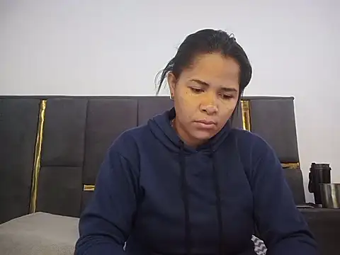 Snapshot of aleixane chatting on 07-27-26, 05:36 aleixane online show from 07-27-26, 05:36