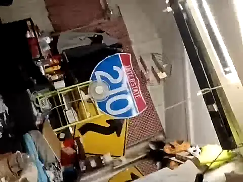 Snapshot of Billywax chatting on 10-06-25, 04:54 Billywax online show from 10-06-25, 04:54