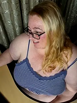 Iceprincess2bad4u online show from 12-21-25, 06:37