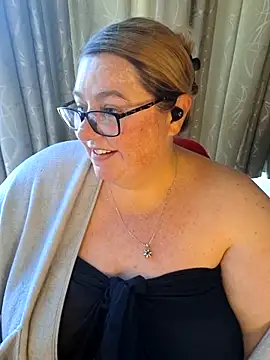 Iceprincess2bad4u online show from 04-26-26, 06:00