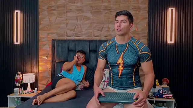 FelipeAndMarcello3 online show from 11-19-25, 03:12