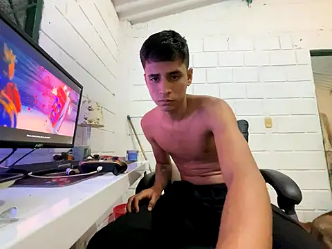 Snapshot of Max_TheHorseDick chatting on 10-04-25, 02:42 Max TheHorseDick online show from 10-04-25, 02:42