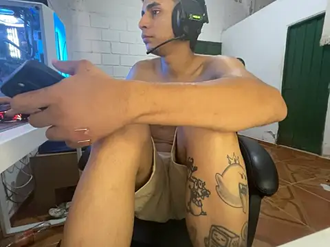 Max TheHorseDick online show from 04-03-26, 03:54