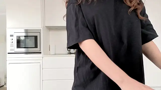 TammiLou online show from 04-21-26, 02:23