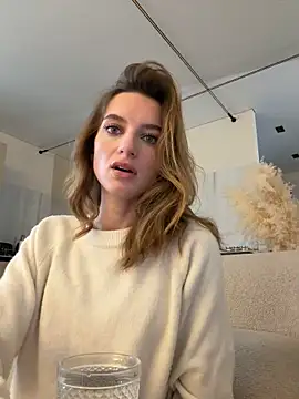 -AngelAri- online show from 10-30-25, 09:11