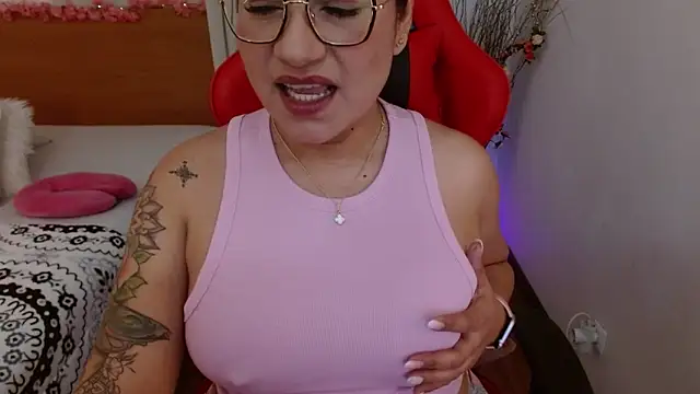 lucy luu  online show from 01-12-25, 09:51