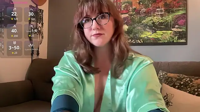 Snapshot of kurvy_kitten_xo chatting on 12-02-25, 03:07 kurvy kitten xo online show from 12-02-25, 03:07