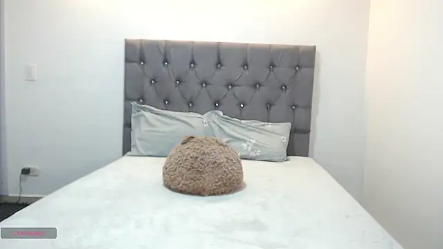 Maya Lewis online show from 03-05-25, 10:43