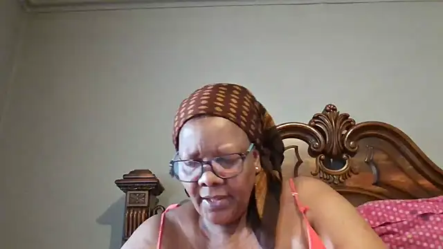 Snapshot of SEXYBOOBSNASS chatting on 03-15-25, 01:29 SEXYBOOBSNASS online show from 03-15-25, 01:29