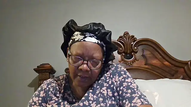 Snapshot of SEXYBOOBSNASS chatting on 09-11-25, 02:44 SEXYBOOBSNASS online show from 09-11-25, 02:44