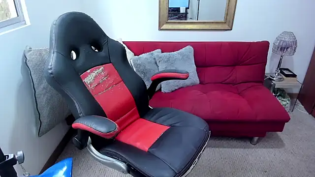 NicolettColin online show from 03-18-25, 07:31