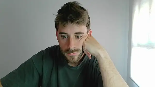Snapshot of vargas90 chatting on 05-18-26, 11:49 vargas90 online show from 05-18-26, 11:49