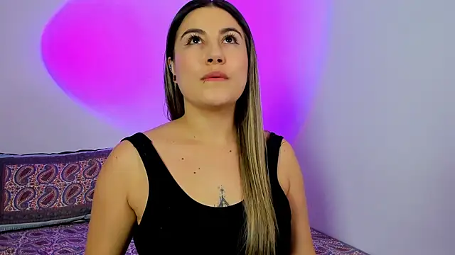 amelie collins online show from 03-21-25, 09:01