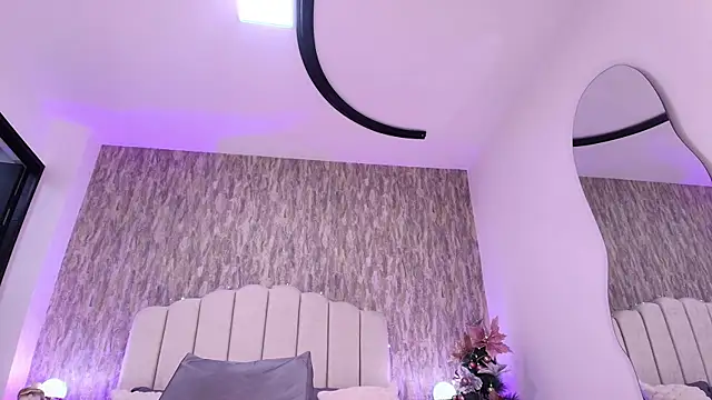 Snapshot of raven_lilith_ chatting on 11-29-25, 03:20 raven lilith online show from 11-29-25, 03:20