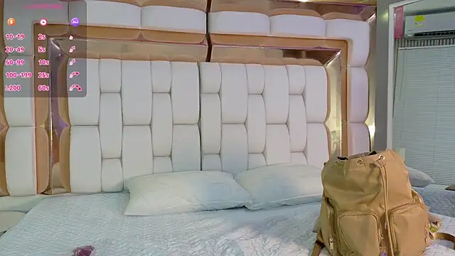 Snapshot of sexysistter chatting on 09-17-25, 12:29 sexysistter online show from 09-17-25, 12:29