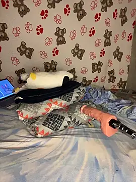 Snapshot of Iam_FerH chatting on 10-25-25, 05:15 Iam FerH online show from 10-25-25, 05:15