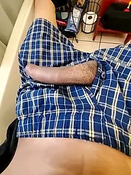 Snapshot of Bigstiffyuh chatting on 11-14-25, 07:01 Bigstiffyuh online show from 11-14-25, 07:01