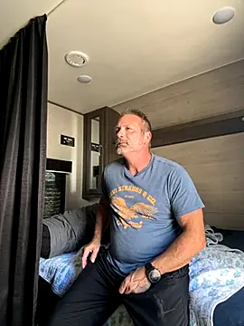 Snapshot of Bronco9602 chatting on 09-19-25, 05:02 Bronco9602 online show from 09-19-25, 05:02