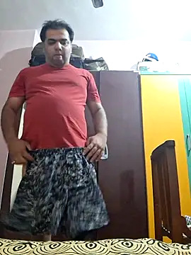 Snapshot of kaustubh45 chatting on 02-20-25, 06:35 kaustubh45 online show from 02-20-25, 06:35