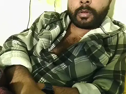 Snapshot of SHENOY3 chatting on 01-09-25, 06:36 SHENOY3 online show from 01-09-25, 06:36