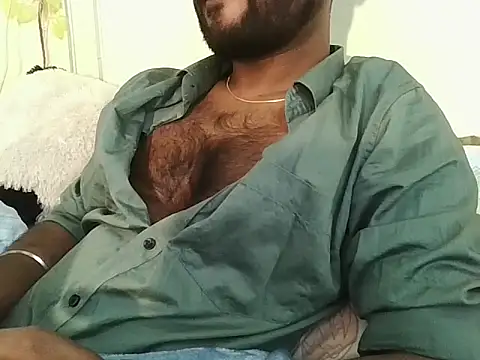 Snapshot of SHENOY3 chatting on 02-01-25, 04:35 SHENOY3 online show from 02-01-25, 04:35