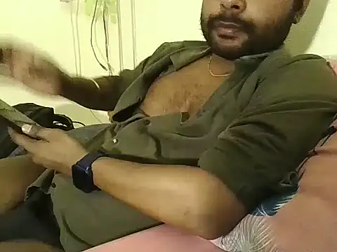 Snapshot of SHENOY3 chatting on 03-08-25, 07:42 SHENOY3 online show from 03-08-25, 07:42