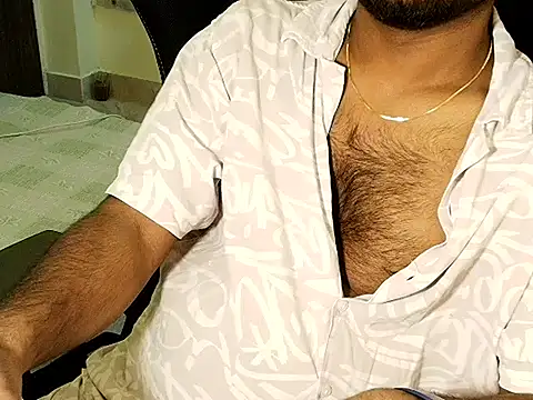 Snapshot of SHENOY3 chatting on 09-25-25, 06:33 SHENOY3 online show from 09-25-25, 06:33