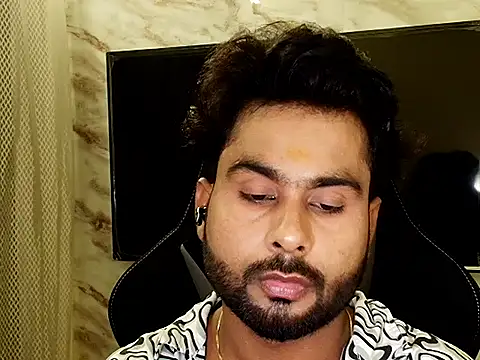 Snapshot of SHENOY3 chatting on 10-20-25, 06:41 SHENOY3 online show from 10-20-25, 06:41