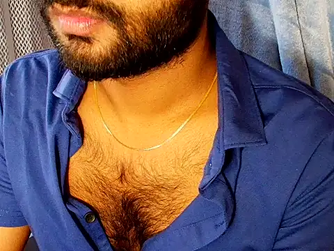 Snapshot of SHENOY3 chatting on 11-08-25, 01:39 SHENOY3 online show from 11-08-25, 01:39