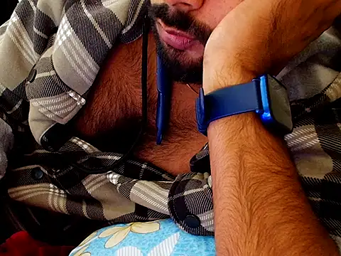 Snapshot of SHENOY3 chatting on 11-11-25, 03:50 SHENOY3 online show from 11-11-25, 03:50