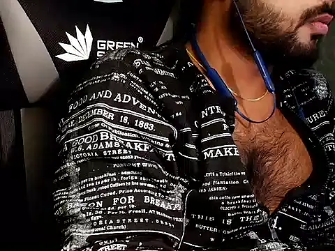 Snapshot of SHENOY3 chatting on 11-14-25, 01:21 SHENOY3 online show from 11-14-25, 01:21