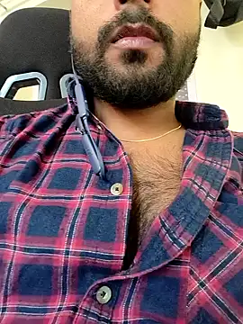 Snapshot of SHENOY3 chatting on 01-14-26, 08:53 SHENOY3 online show from 01-14-26, 08:53