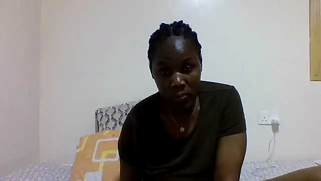 Snapshot of sweetelle09 chatting on 12-01-25, 06:46 sweetelle09 online show from 12-01-25, 06:46