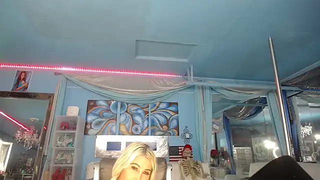 ADRIANNA FOX online show from 05-22-26, 03:24