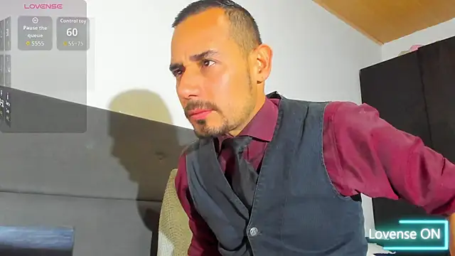 jhonyalzate2 online show from 01-08-26, 03:53