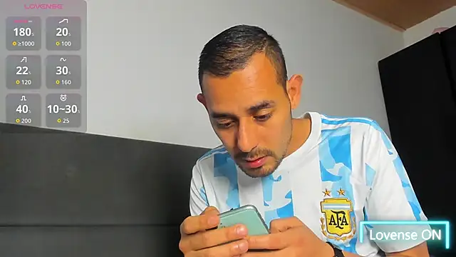 jhonyalzate2 online show from 02-25-26, 02:21