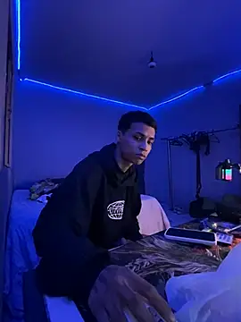 Rayanzimaker online show from 04-26-26, 07:06