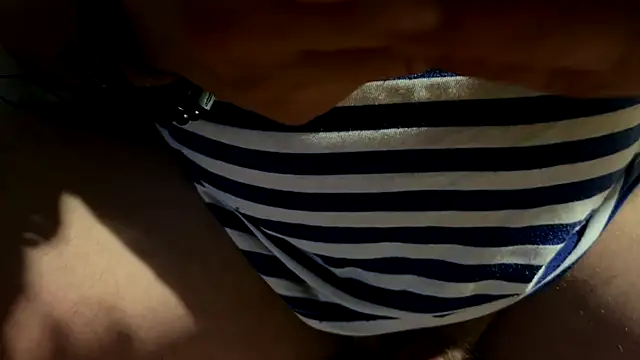 Snapshot of OndruSuk chatting on 09-29-25, 03:11 OndruSuk online show from 09-29-25, 03:11