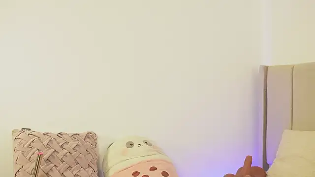 vicky rachell online show from 11-25-25, 02:28