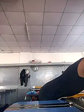 Aayankhan99 online show from 12-17-25, 09:37