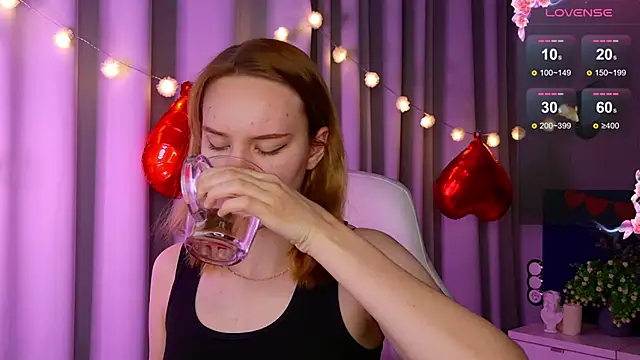 Ramona    online show from 02-03-25, 09:52